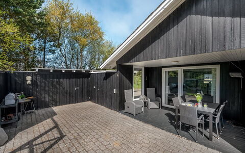 Ursel - 800M from the Sea: Maison, Toit, Domicile, Chalet, Cabanon, Batiments Jardin, Siding, Cour, Cabane En Rondins, Cabane