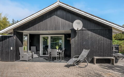 Ursel - 800M from the Sea: Maison, Toit, Domicile, Chalet, Cabanon, Batiments Jardin, Siding, Cour, Cabane En Rondins, Cabane