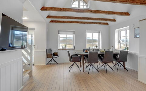 Annelouise - 100M from the Sea: Maison, Toit, Domicile, Chalet, Cabanon, Batiments Jardin, Siding, Cour, Cabane En Rondins, Cabane