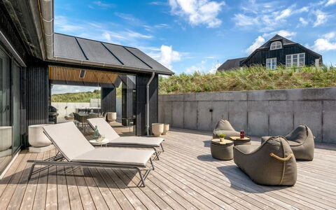 Maximiliane - from the Sea: Toit, Lot Terre, Chalet, Domicile, Zone Rurale, Cabanon, Siding, Batiments Jardin, Cabane En Rondins, Cabane