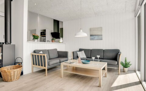 Raakel - 950M from the Sea: Chalet, Cabanon, Cabane, Ferme, Prairie, Cabane, Grange, Cabane En Rondins, Batiments Jardin