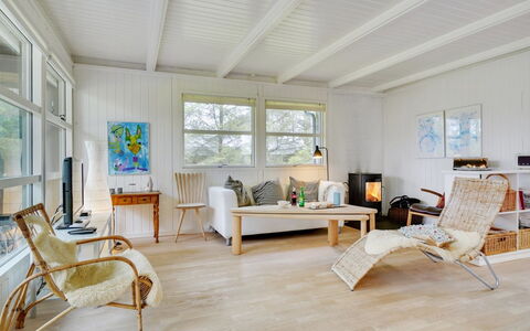 Bernadeta - 1.2Km from the Sea: Toit, Maison, Domicile, Chalet, Siding, Biens, Allée, Batiments Jardin, Cour, Cabanon
