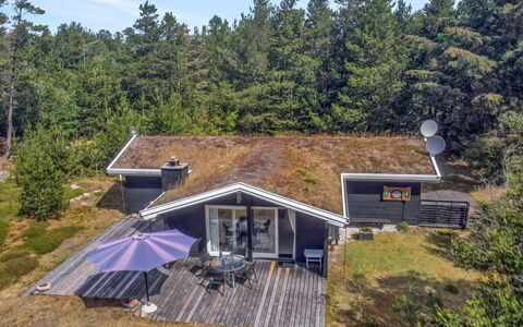 Heike - 1.3Km from the Sea: Architecture, Toit, Domicile, Composite, Daylighting, Siding, Allée
