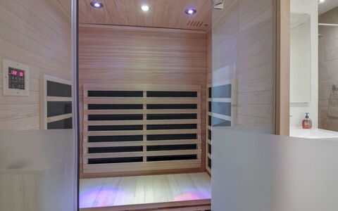 Ilsabe - 2Km from the Sea: Piscine, Mobilier De Jardin, Meubles, Recours, Dalle, Eco Hôtel, Ombre, Chaise, Loisir, Biens
