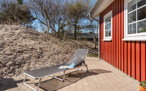Amie - 800M from the Sea: Herbe, Prairie, Paysage, Écorégion, Plaine, Communauté Des Plantes, Lot Terre, Mobilier De Jardin, Prairie, Formations Arbustives