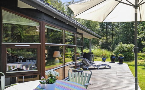 Angja - 800M from the Sea: Meubles, Ombre, Domicile, Porche, Porte, Toit, Chaise, Chalet, Mobilier De Jardin, Tableau De Plein Air