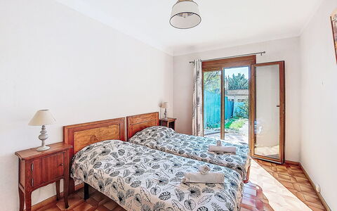 Provence Parc: Lit, Chambre, Meubles, Drap De Lit, Sol, Sol, Design Intérieur, Literie, Linge, Cadre De Lit