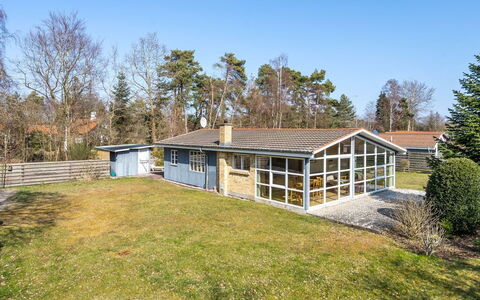 Sanna - 330M from the Sea: Herbe, Maison, Toit, Domicile, Chalet, Arbuste, Lot Terre, Zone Rurale, Ferme, Couverture De Sol