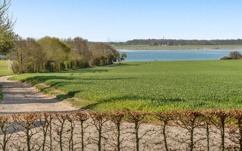 Ermelinda - 900M to the Fjord: Toit, Maison, Domicile, Chalet, Siding, Biens, Allée, Batiments Jardin, Cour, Cabanon