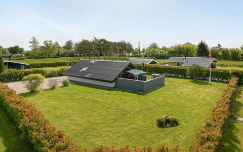 Tican - 400M from the Sea: Architecture, Toit, Domicile, Composite, Daylighting, Siding, Allée