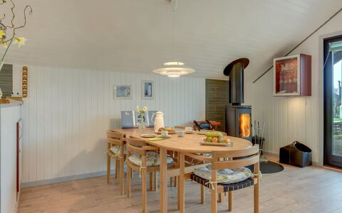 Tican - 400M from the Sea: Design Intérieur, Sol, Meubles, Luminaire, Bois, Plafond, Sol, Éclairage, Pièce, Salle À Manger