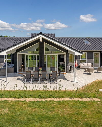 Elsebet - 600M from the Sea