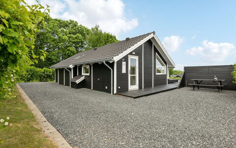 Sulo - 500M from the Sea: Maison, Domicile, Toit, Zone Résidentielle, Chalet, Biens, Ferme, Pelouse, Aménagement Paysager, Siding