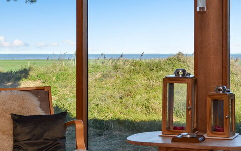 Asfrid - 3.5Km from the Sea: Meubles, Mer, Chaise, Tache De Bois, Océan, Verre, Eco Hôtel, Dur, Vernis, Mobilier De Jardin