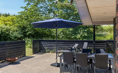 Denisa - 2.3Km from the Sea: Herbe, Maison, Toit, Domicile, Chalet, Arbuste, Lot Terre, Zone Rurale, Ferme, Couverture De Sol