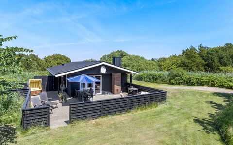 Denisa - 2.3Km from the Sea: Herbe, Maison, Toit, Domicile, Chalet, Arbuste, Lot Terre, Zone Rurale, Ferme, Couverture De Sol