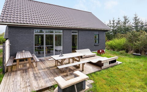 Henrieta - 4Km from the Sea: Chalet, Siding, Batiments Jardin, Jardin, Cabanon, Cour, Cabane En Rondins, Ferme, Arrière-Cour, Porche