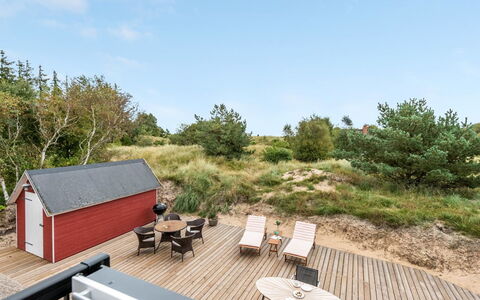Merta: Arbuste, Design Urbain, Couverture De Sol, Brique, Appartement, Biens, Brickwork, Balcon, Aménagement Paysager