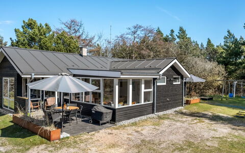 Yall - 1Km from the Sea: Bois, Toit, Architecture, Domicile, Maison, Chalet, Siding, Dur, Pente, Biens