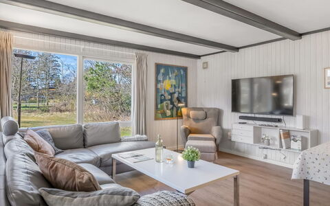 Yall - 1Km from the Sea: Bois, Toit, Architecture, Domicile, Maison, Chalet, Siding, Dur, Pente, Biens