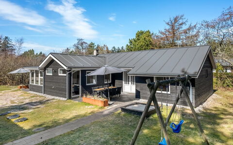 Yall - 1Km from the Sea: Bois, Toit, Architecture, Domicile, Maison, Chalet, Siding, Dur, Pente, Biens