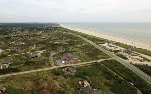 Ege - 200M from the Sea: Paysage, Écorégion, Lot Terre, Plaine, Zone Rurale, Pente, Champ, Prairie, Village, Steppe