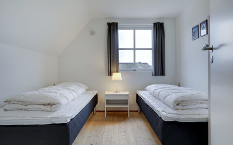 Ege - 200M from the Sea: Lit, Chambre, Sol, Literie, Drap De Lit, Linge, Cadre De Lit, Plafond, Dortoir