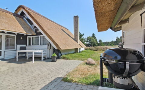 Gerdis - 1.6Km from the Sea: Architecture, Toit, Domicile, Composite, Daylighting, Siding, Allée