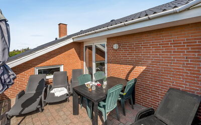 Anita - 500M from the Sea