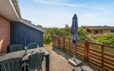 Anita - 500M from the Sea