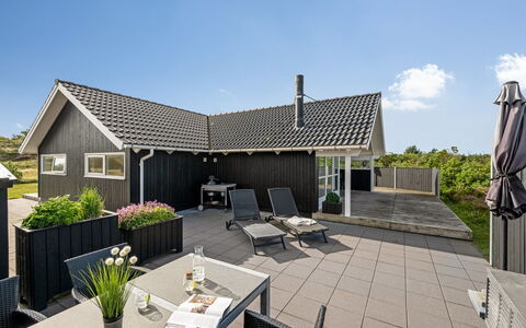Christan - 1.2Km from the Sea: Domicile, Chalet, Porche, Dur, Siding, Plate-Forme, Ombre, Planche, Biens, Batiments Jardin