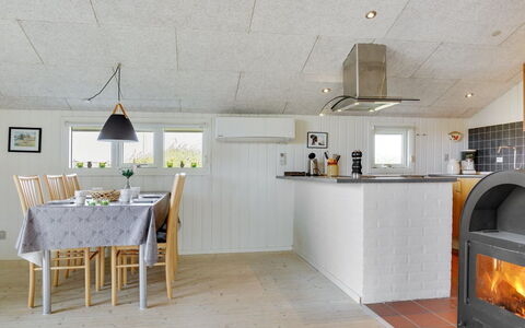 Apolonia - from the Sea: Sol, Bois, Plafond, Sol, Design Intérieur, Luminaire, Meubles, Pièce, Cuisine, Chaise