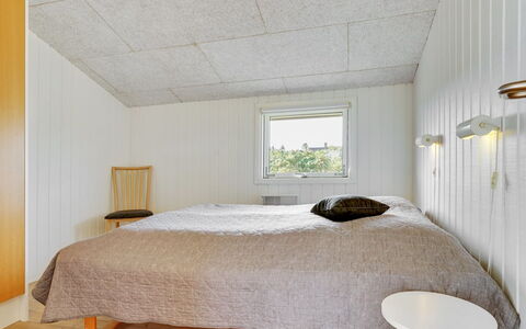 Apolonia - from the Sea: Bois, Plafond, Sol, Sol, Design Intérieur, Chambre, Luminaire, Parquet, Pièce, Lit