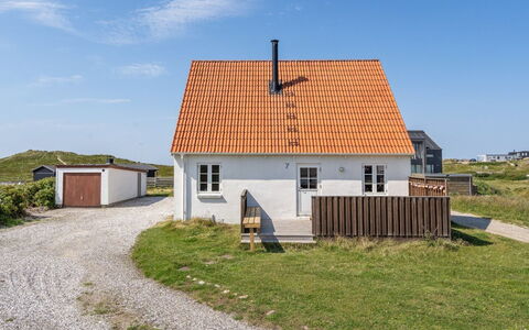 Bernice - 150M from the Sea: Toit, Plaine, Lot Terre, Zone Rurale, Domicile, Biens, Champ, Chalet, Pelouse, Banlieue
