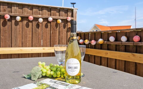 Bernice - 150M from the Sea: Chalet, Cabanon, Cabane, Ferme, Prairie, Cabane, Grange, Cabane En Rondins, Batiments Jardin