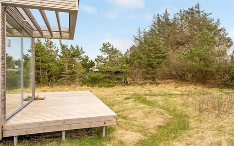 Alexandrina - 800M from the Sea: Chalet, Domicile, Maison, Toit, Porche, Biens, Siding, Batiments Jardin, Ferme, Cour