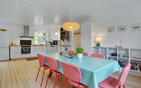 Rohan - 500M from the Sea: Meubles, Design Intérieur, Sol, Bois, Plafond, Salle À Manger, Sol, Table, Table Cuisine Et Salle A Manger, Luminaire