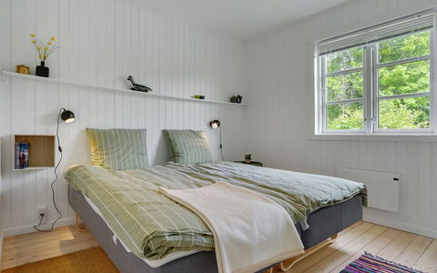 Rohan - 500M from the Sea: Design Intérieur, Bois, Sol, Chambre, Lit, Sol, Meubles, Plafond, Literie, Drap De Lit