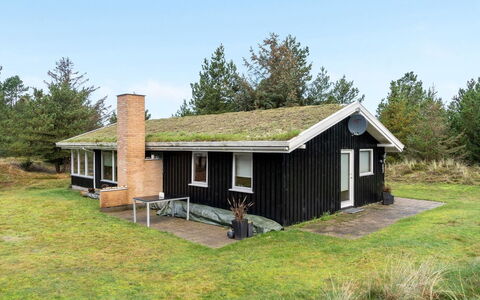 Gloria - 2.5Km from the Sea