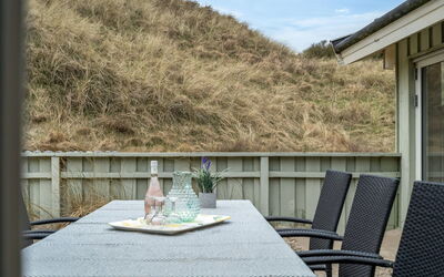 Erwith - 50M from the Sea