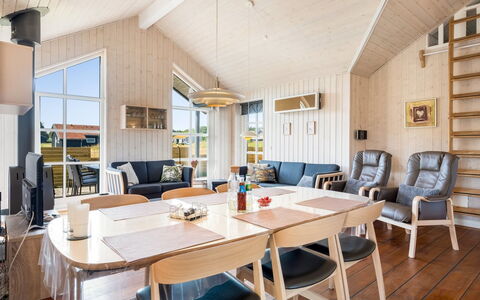 Annemie - 1.8Km from the Sea: Bois, Domicile, Porche, Plate-Forme, Dur, Toit, Tache De Bois, Parquet, Eco Hôtel