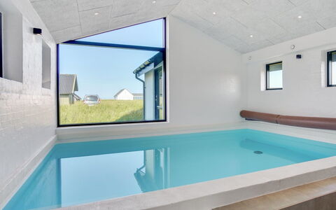 Volfgang - 250M from the Sea: Piscine, Composite, Daylighting, Conception, Recours, Eco Hôtel, Hôtel, Grenier