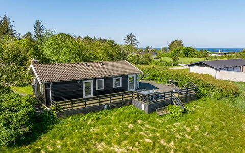Gildo - 932M from the Sea: Architecture, Toit, Domicile, Composite, Daylighting, Siding, Allée