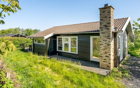 Gildo - 932M from the Sea: Architecture, Toit, Domicile, Composite, Daylighting, Siding, Allée