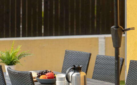 Teodosij - 1.1Km from the Sea: Chalet, Cabanon, Cabane, Ferme, Prairie, Cabane, Grange, Cabane En Rondins, Batiments Jardin