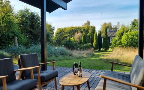 Pavle - 700M from the Sea: Chalet, Arrière-Cour, Cour, Batiments Jardin, Cabanon, Siding, Mobilier De Jardin, Cabane En Rondins, Structure En Plein Air, Cabane