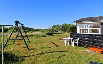 Allis - 400M from the Sea