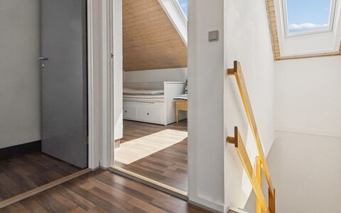 Tellervo - 2.4Km from the Sea: Piscine, Mobilier De Jardin, Meubles, Recours, Dalle, Eco Hôtel, Ombre, Chaise, Loisir, Biens
