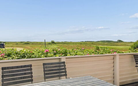 Tellervo - 2.4Km from the Sea: Piscine, Mobilier De Jardin, Meubles, Recours, Dalle, Eco Hôtel, Ombre, Chaise, Loisir, Biens