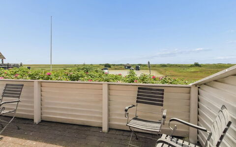 Tellervo - 2.4Km from the Sea: Piscine, Mobilier De Jardin, Meubles, Recours, Dalle, Eco Hôtel, Ombre, Chaise, Loisir, Biens